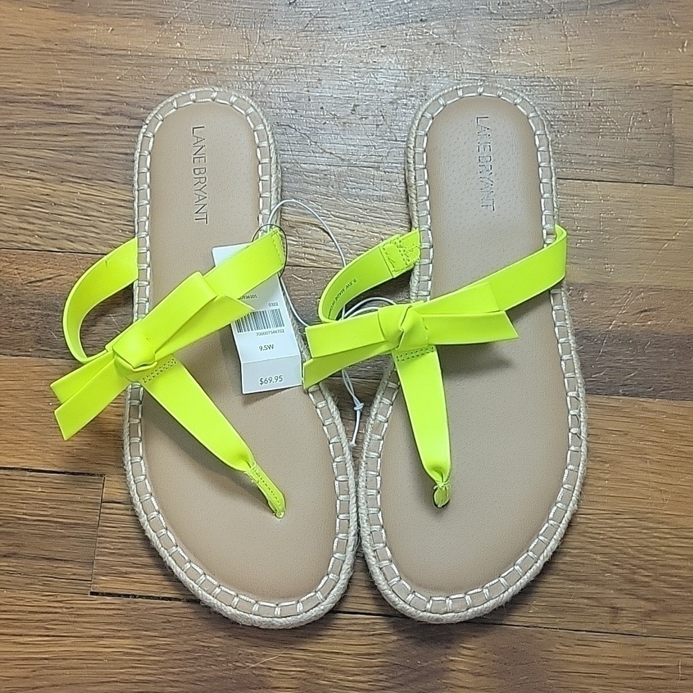 LANE BRYANT- Dream Cloud Bow Thong Sandal-Size 9.5W